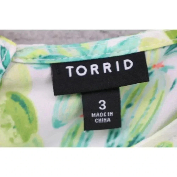 Torrid Silky Short Sleeve Blouse-Size 3X-Cactus-Back Buttons-Chiffon - Picture 4 of 9
